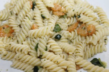 makarna kabak ve karides