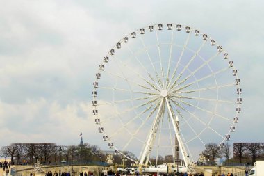 Place de la Concorde Paris'te büyük direksiyonda. Fransa