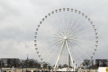 Place de la Concorde Paris'te büyük direksiyonda. Fransa