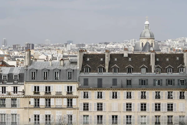 传统建筑 巴黎地道的法国建筑 — 图库照片
