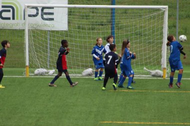 Brescia, İtalya - 01 Kasım 2018: çocuklar Şampiyonası'nda genç futbolcular için oyun