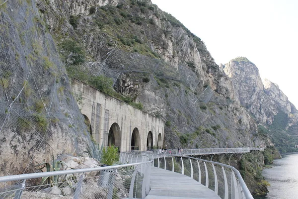 Estrada Bicicleta Trilha Sobre Lago Garda Limone Sul Garda Lombardia — Fotografia de Stock