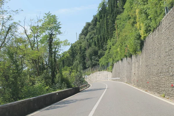 Gardesana Occidentale Carretera Costera Largo Del Lago Garda Italia —  Fotos de Stock