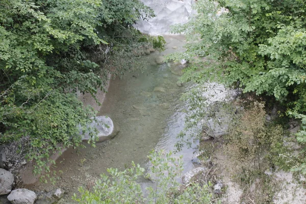 Kleiner Fluss Den Bergen Luftaufnahme — Stockfoto