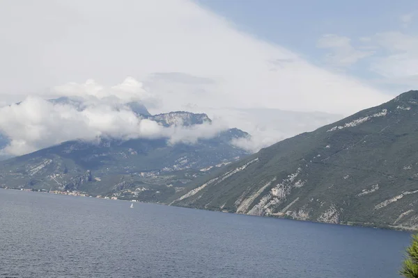 Vista Lago Garda Nel Nord Italia — Foto Stock