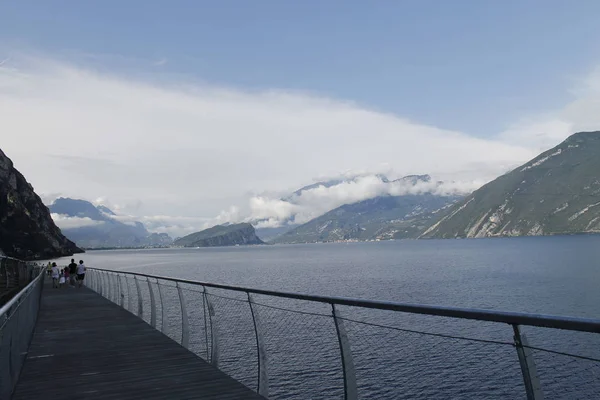 Carretera Para Bicicletas Sendero Sobre Lago Garda Limone Sul Garda —  Fotos de Stock