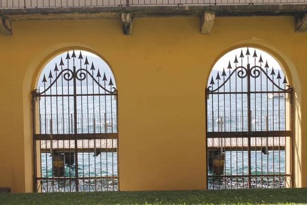 Puerta Hierro Lago Garda Norte Italia — Foto de Stock