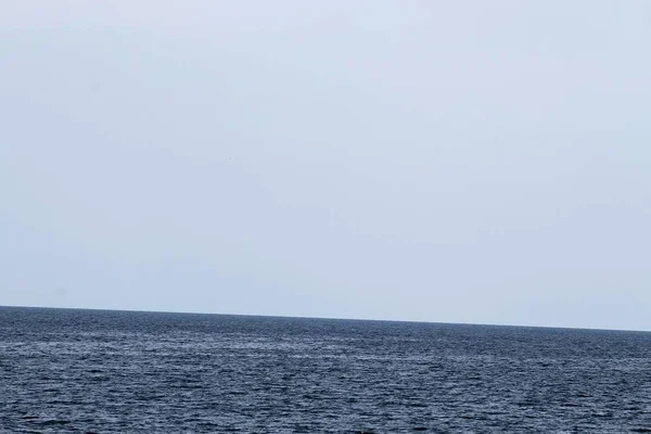 空とイタリアのアドリア海のある風景します — ストック写真