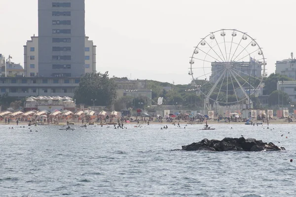 Вид Адріатичного Моря Колеса Хмарочос Cesenatico Італії — стокове фото