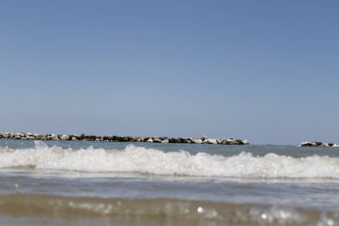  gökyüzü ile Adriyatik denizin dalgaları