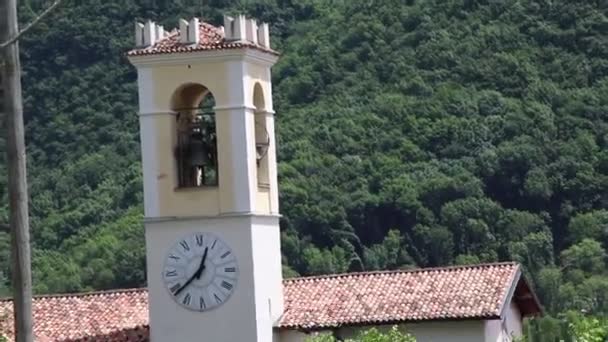 Uitzicht Het Kleine Dorpje Costa Gargnano Bergen Van Het Gardameer — Stockvideo
