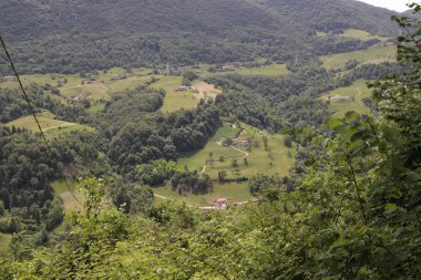 Kuzey İtalya'da Garda gölüdağlarında 