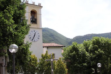 Kuzey İtalya'da Garda gölüdağlarında 
