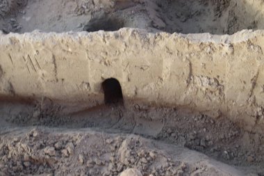 Kumdan kale kum plajında inşa