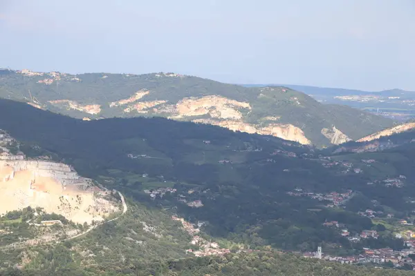 Montanhas Com Pedreiras Mármore Botticino Norte Itália — Fotografia de Stock