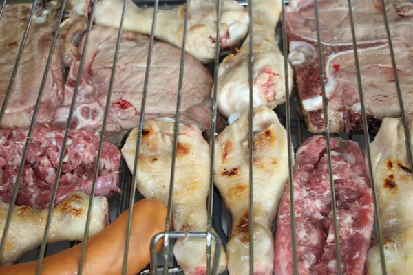 Gemischter Fleischgrill Mit Hühnchen Und Wurst Grill — Stockfoto