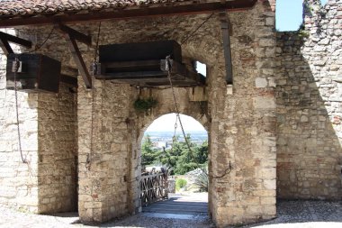 Antik kale Brescia, Kuzey İtalya'daki bir şehir