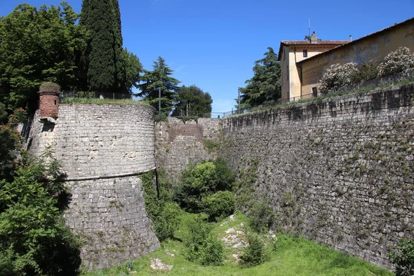 ブレシア イタリア北部の都市の古代の城 — ストック写真