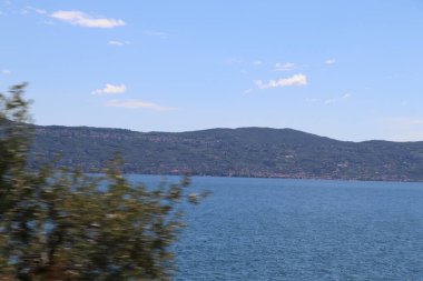Kuzey İtalya 'daki Garda Gölü manzarası