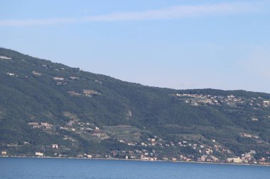 Kuzey İtalya 'daki Garda Gölü manzarası