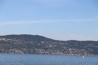 Kuzey İtalya 'daki Garda Gölü manzarası