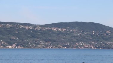 Kuzey İtalya 'daki Garda Gölü manzarası