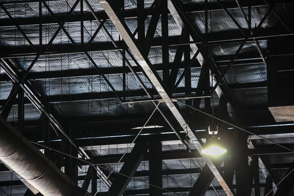 Fabrikada kiriş yapısı — Stok fotoğraf