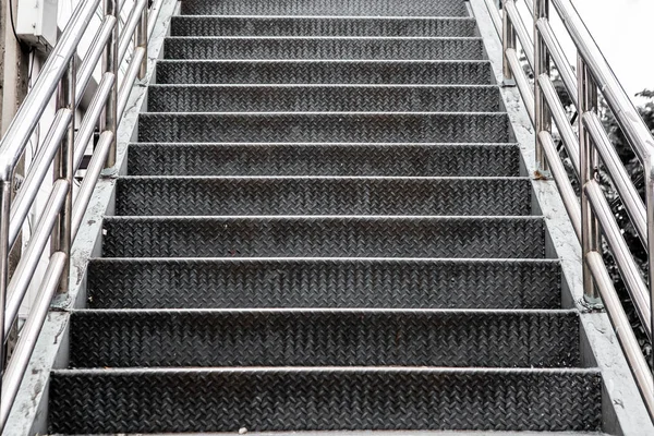 Black and white footbridge — Stock Photo, Image