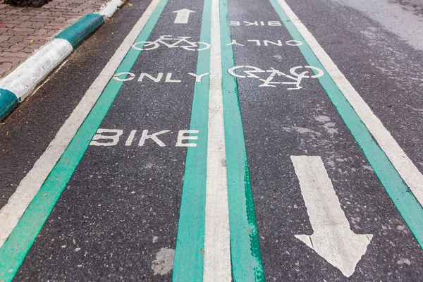 Blue bike lens on the street — Stock Photo, Image