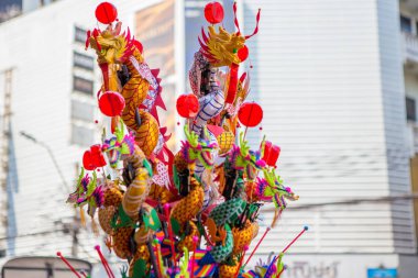 Çin Mahallesi 'nde Renkli Ejder Oyuncağı