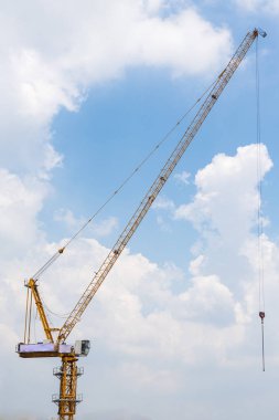 Binanın inşaatı devam ediyor.