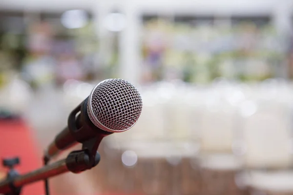 Microfono nella sala seminari — Foto Stock
