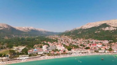 Hırvatistan 'da Baska adlı samimi bir kasabanın üst manzarası