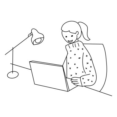 Evde dizüstü bilgisayarla çalışan tele-iş kadını.