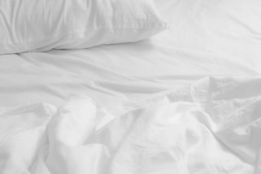 Kopyalama alanı olan yatak çarşaflarının kapatılması.