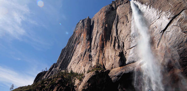 Waterfalls are one of the most beautiful natural phenomena. And almost all of them can be admired forever