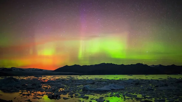 Kuzey Işıkları Veya Aurora Borealis Gece Gökyüzünü Gün Üstü Gerçeküstü — Stok fotoğraf