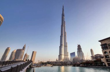 Dünyanın ilk yedi yıldızlı lüks oteli Burj Al Arab Dubai'de