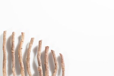 Meyan kökü -meyan kökü kökü - Glicyrhiza glabra