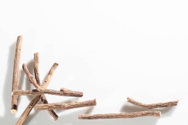 Meyan kökü -meyan kökü kökü - Glicyrhiza glabra