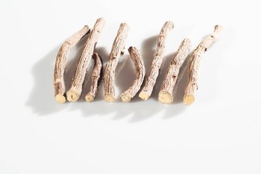 Meyan kökü -meyan kökü kökü - Glicyrhiza glabra