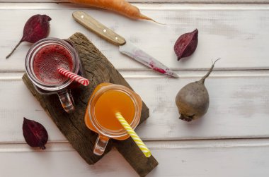 Taze ve detoks sebze smoothie ile Cam kavanoz kupa