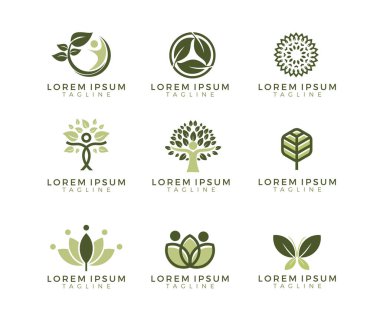Baloncuklar, çıkartmalar, etiketler, yazılı etiketler. Doğal, ekolojik gıdalar. Vektör içinde organik gıda rozetleri (kozmetik, yiyecek). Vektör logoları. Yapraklı doğal logolar.