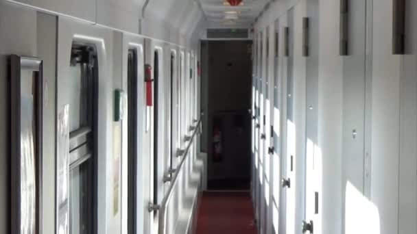 Schnellzug 102 Moskau Adler Wagen Größe Ric Interieur Korridor Morgen — Stockvideo