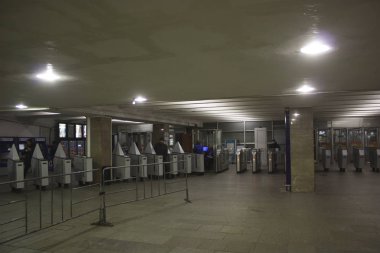 Moskova metropolitain, Serpuchovsko Timiryazevskaya hattı, Savyolovskaya istasyonu, yeniden inşa öncesi vestibüle, 1988 yılında açıldı 
