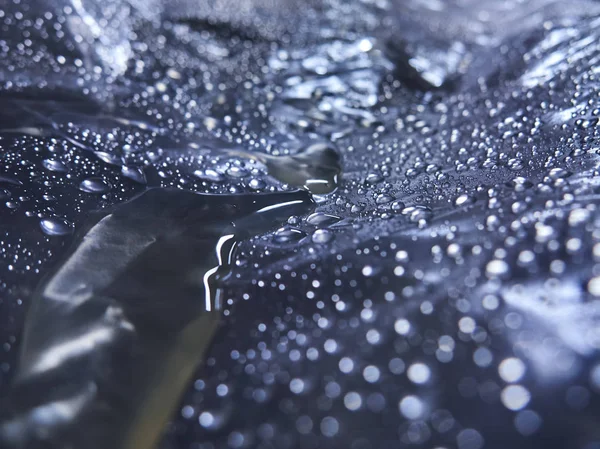 Gotas Agua Sobre Una Superficie Metálica Desigual Textura Fluida —  Fotos de Stock