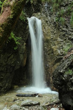 Slovakça Paradise NAT turistik yolda güzel şelaleler
