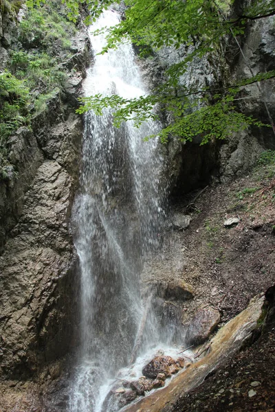 Slovakça Paradise NAT turistik yolda güzel şelaleler