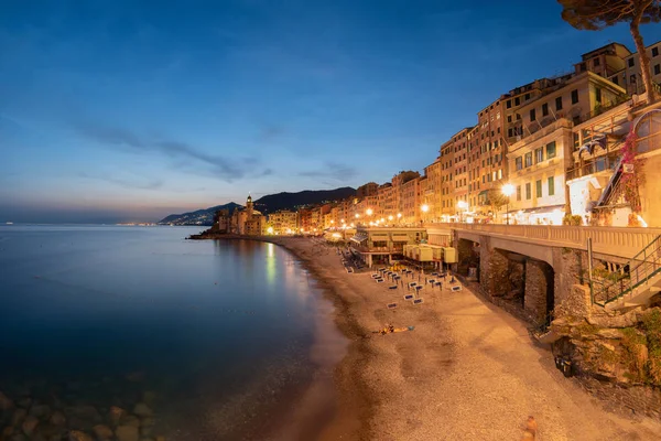 Nachtansicht von camogli — Stockfoto