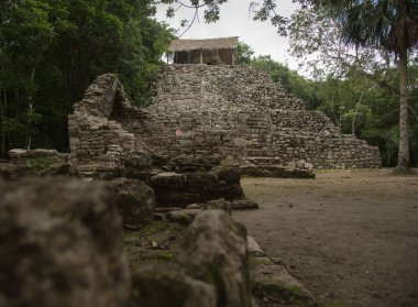 Piramit, Coba arkeolojik kalıntıları Maya kültür sitesi, Quintana Roo, Meksika